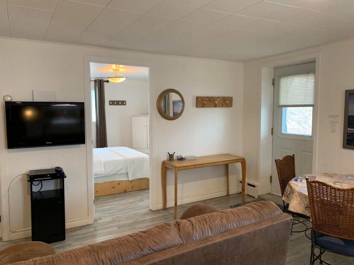 Appartement Chez Leon Grandes-Bergeronnes Eksteriør billede